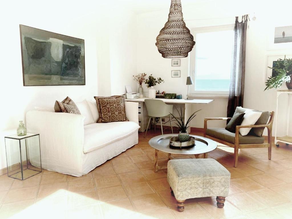 La Bouganvilla Charme & Relax Vista Mare Finale Ligure Exterior foto